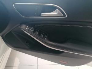 Mercedes-Benz CLA200 automatic - Image 15