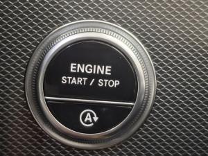Mercedes-Benz C-Class C220d Avantgarde - Image 13