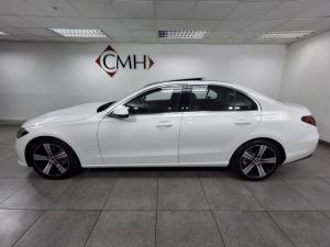 Mercedes-Benz C-Class C220d Avantgarde - Image 2