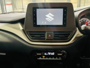 Suzuki Baleno 1.5 GL auto - Image 8