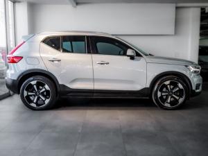 Volvo XC40 T5 AWD Inscription - Image 2