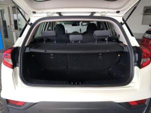 Mahindra XUV300 1.2T W6 - Image 10
