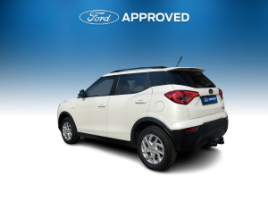 Mahindra XUV300 1.2T W6 - Image 17