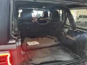 Jeep Wrangler 3.6 Rubicon - Image 17