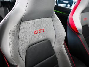 Volkswagen Golf GTI - Image 16
