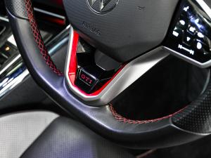Volkswagen Golf GTI - Image 7