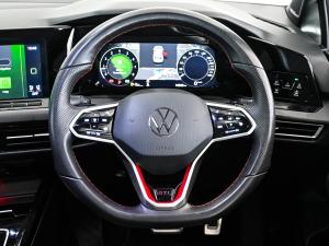 Volkswagen Golf GTI - Image 8