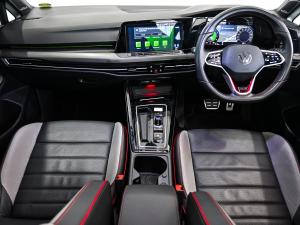 Volkswagen Golf GTI - Image 9
