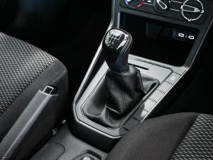 Volkswagen Polo hatch 1.0TSI - Image 12
