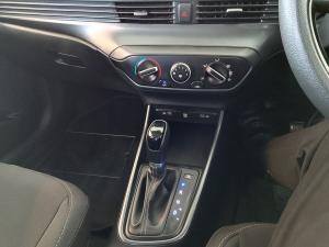 Hyundai i20 1.4 Motion auto - Image 17