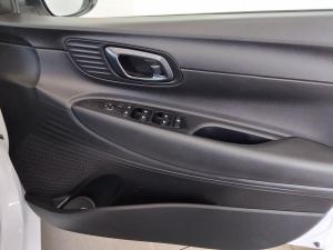 Hyundai i20 1.4 Motion auto - Image 18