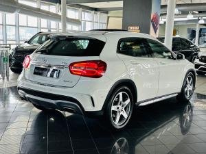 Mercedes-Benz GLA GLA220d 4Matic Style - Image 2