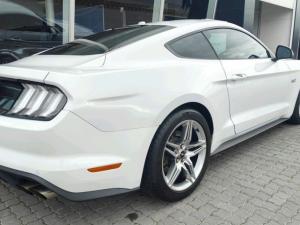 Ford Mustang 5.0 GT fastback - Image 3