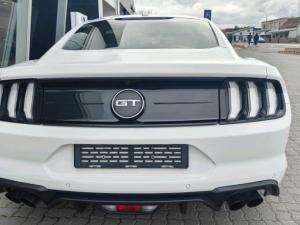 Ford Mustang 5.0 GT fastback - Image 4