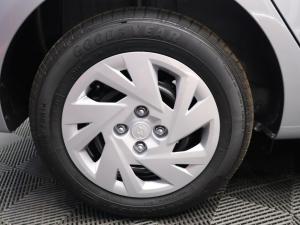 Hyundai Grand i10 1.2 Premium hatch - Image 7