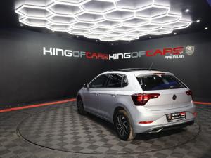 Volkswagen Polo hatch 1.0TSI Life auto - Image 4