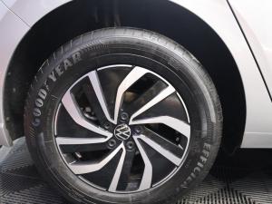 Volkswagen Polo hatch 1.0TSI Life auto - Image 7