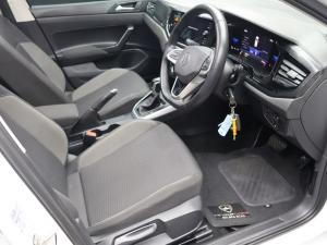 Volkswagen Polo hatch 1.0TSI Life auto - Image 9