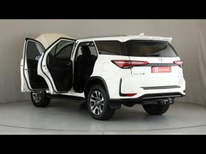 Toyota Fortuner 2.4GD-6 4x4 - Image 10