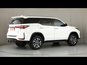 Toyota Fortuner 2.4GD-6 4x4 - Image 2