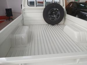 Toyota Land Cruiser 79 2.8GD-6 single cab auto - Image 12