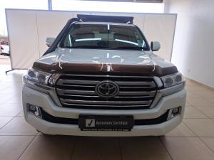 Toyota Land Cruiser 200 4.5D-4D V8 VX - Image 4