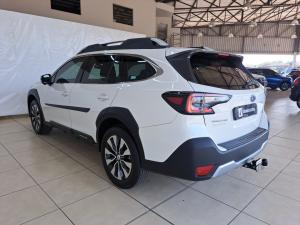 Subaru Outback 2.4T XT - Image 12