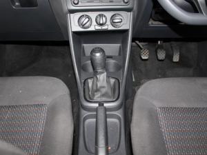 Volkswagen Polo Vivo 1.4 Trendline - Image 14