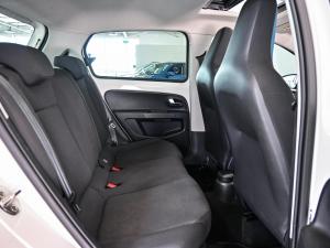 Volkswagen up! move up! 5-door 1.0 - Image 14