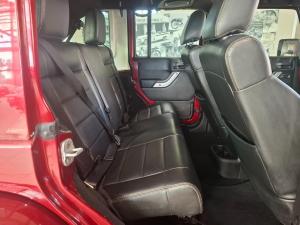 Jeep Wrangler Unlimited 3.6L Polar Edition - Image 16