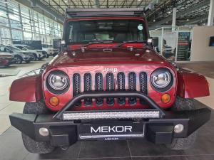 Jeep Wrangler Unlimited 3.6L Polar Edition - Image 2