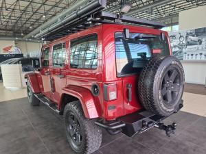 Jeep Wrangler Unlimited 3.6L Polar Edition - Image 6
