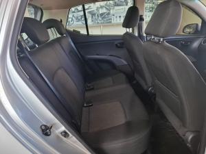 Hyundai i10 1.1 Motion - Image 16