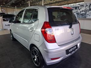 Hyundai i10 1.1 Motion - Image 5