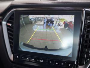 Isuzu D-Max 3.0TD double cab V-Cross - Image 16