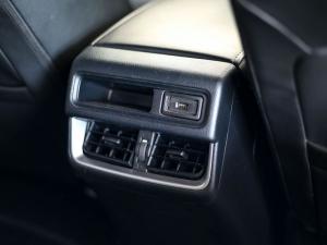 Isuzu D-Max 3.0TD double cab V-Cross - Image 19