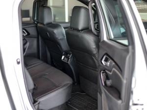 Isuzu D-Max 3.0TD double cab V-Cross - Image 20
