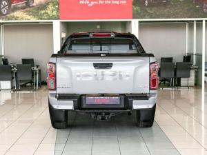 Isuzu D-Max 3.0TD double cab V-Cross - Image 5