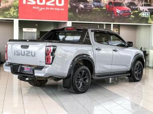 Isuzu D-Max 3.0TD double cab V-Cross - Image 6