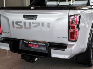 Isuzu D-Max 3.0TD double cab V-Cross - Image 9