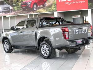 Isuzu D-Max 1.9TD double cab LS 4x4 auto - Image 4
