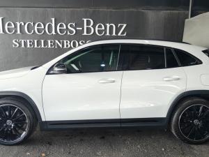 Mercedes-Benz GLA GLA200d Progressive - Image 3