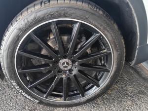 Mercedes-Benz GLA GLA200d Progressive - Image 4