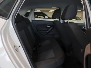 Volkswagen Polo Vivo hatch 1.6 Life - Image 12