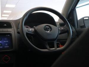 Volkswagen Polo Vivo hatch 1.6 Life - Image 16