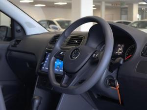 Volkswagen Polo Vivo hatch 1.6 Life - Image 18