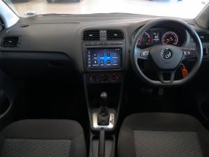 Volkswagen Polo Vivo hatch 1.6 Life - Image 19