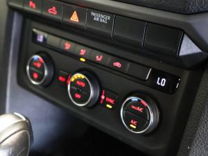 Volkswagen Amarok 2.0BiTDI double cab Dark Label 4Motion - Image 21