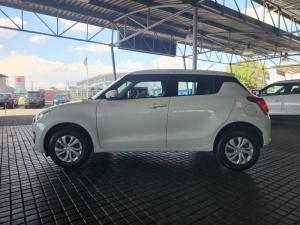 Suzuki Swift 1.2 GL auto - Image 4