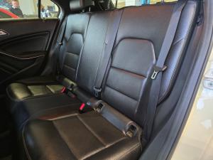 Mercedes-Benz A 200d Urban automatic - Image 11